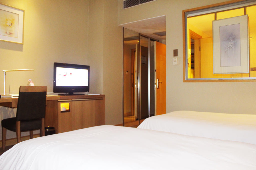 Hotel Regal East Shanghai