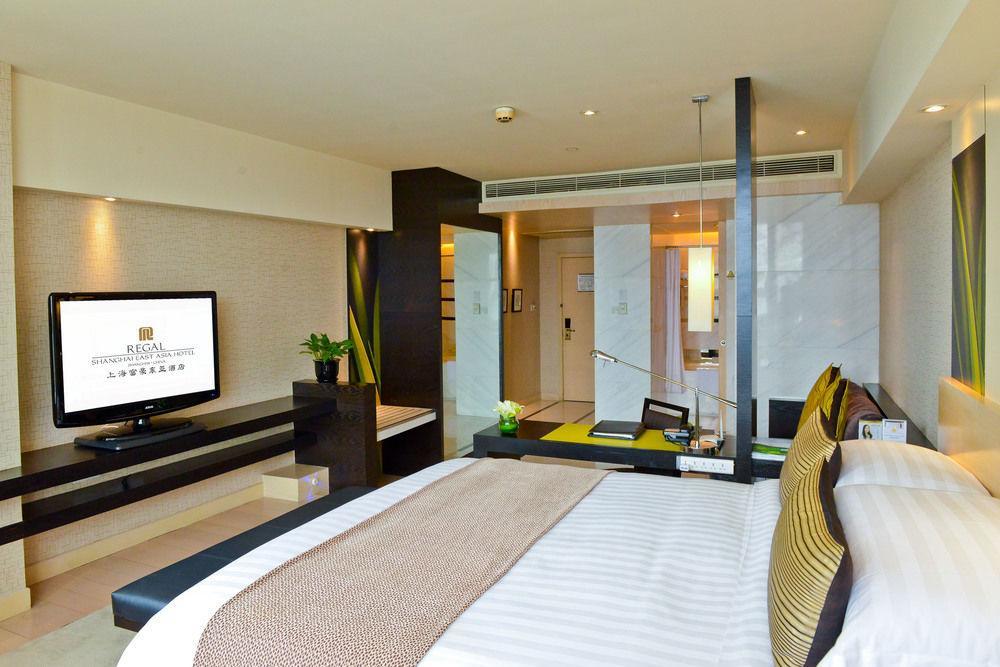 Regal East 4* Shanghai
