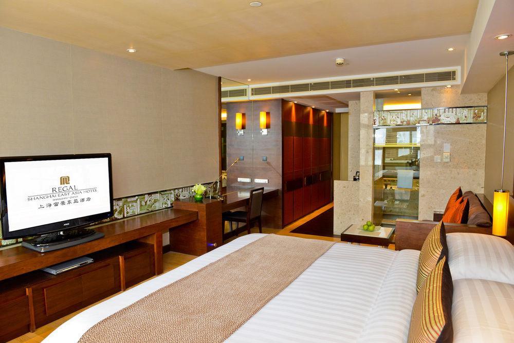 Regal East 4* Shanghai